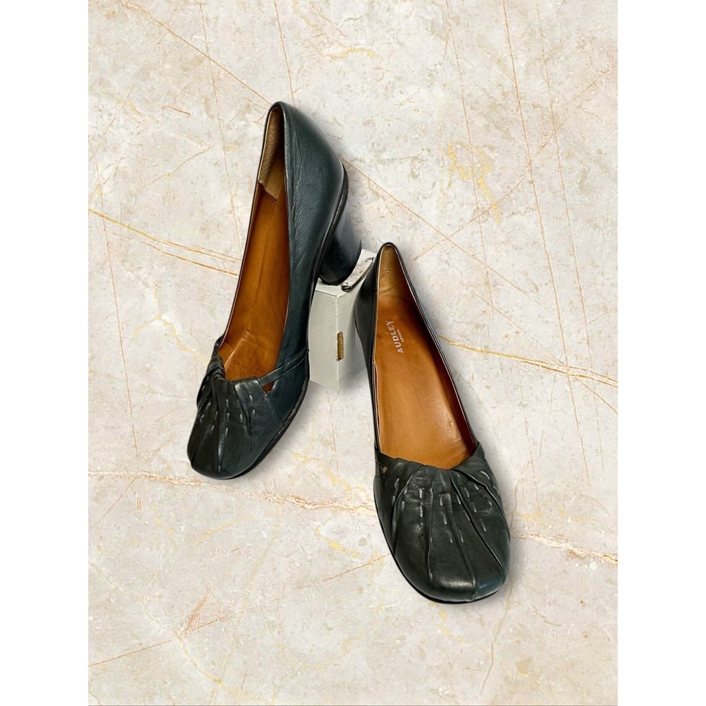 Audley London Leather Block Heel Pumps Womens 40 Dk Teal Green Pleated Toe-READ